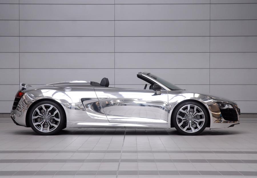  Audi R8 V10 Spyder Chrome 2011 года  (UK) (фото 2 из 3)